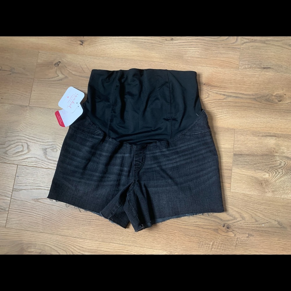 Isabel maternity by Ingrid and Isabel Jean shorts with crossover panel. NWT
